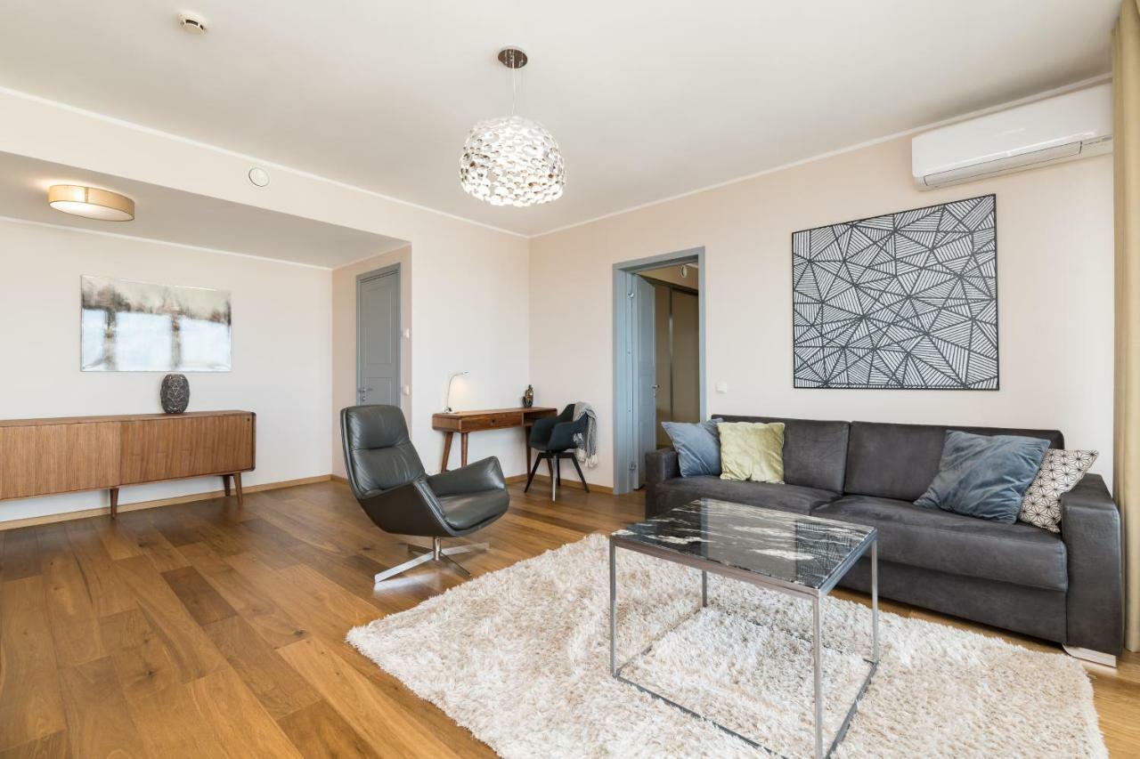 Viru Vaeljak Lux Apartment ทาลลินน์ ภายนอก รูปภาพ